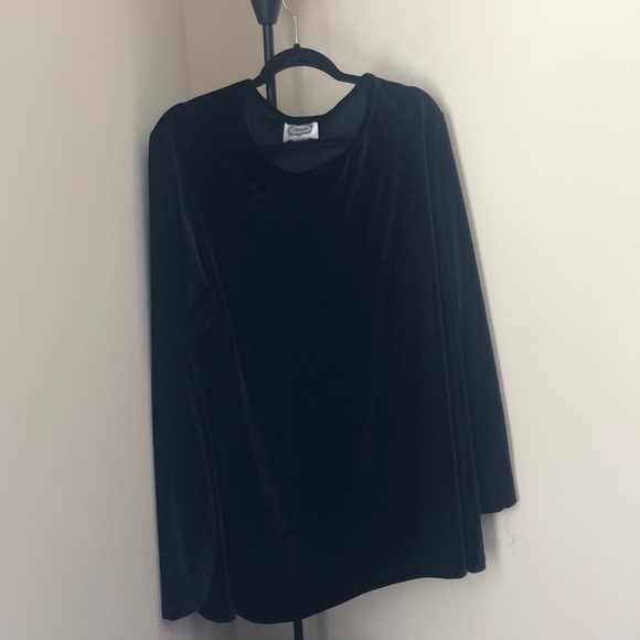 Black velvet long sleeve - Picture 1 of 2